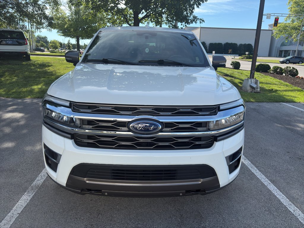 Used 2023 Star White Metallic Tri-Coat Ford King Ranch image 3