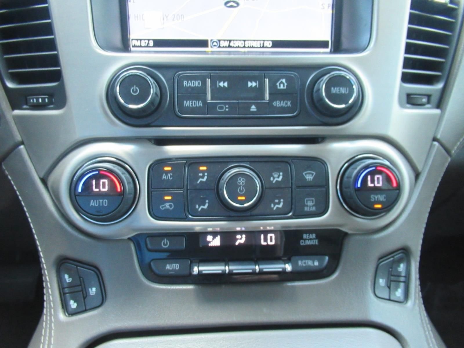 Used 2019  GMC Denali image 30