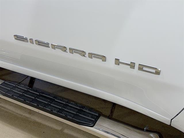Used 2024 Summit White GMC SLE image 29