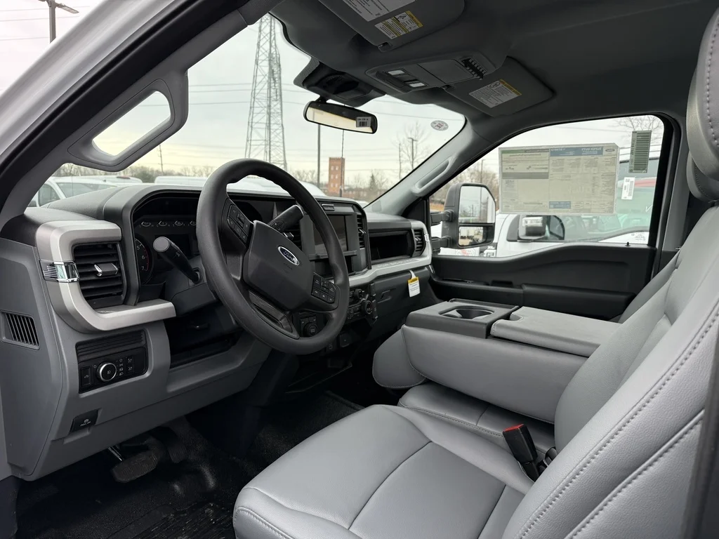 New 2026 Oxford White Ford F-250® XL image 5