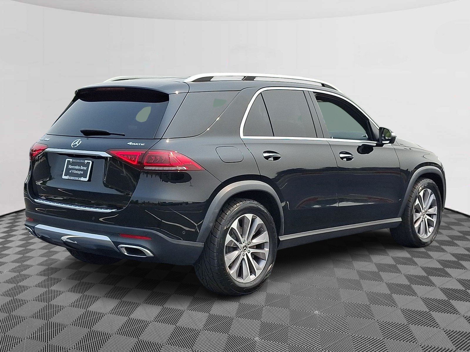 Used 2021 Black - 040 Mercedes-Benz 4MATIC® image 6
