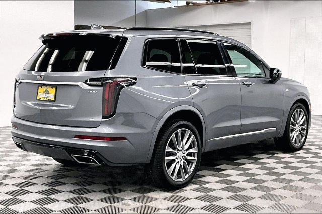 Used 2021 Satin Steel Metallic Cadillac Sport image 13
