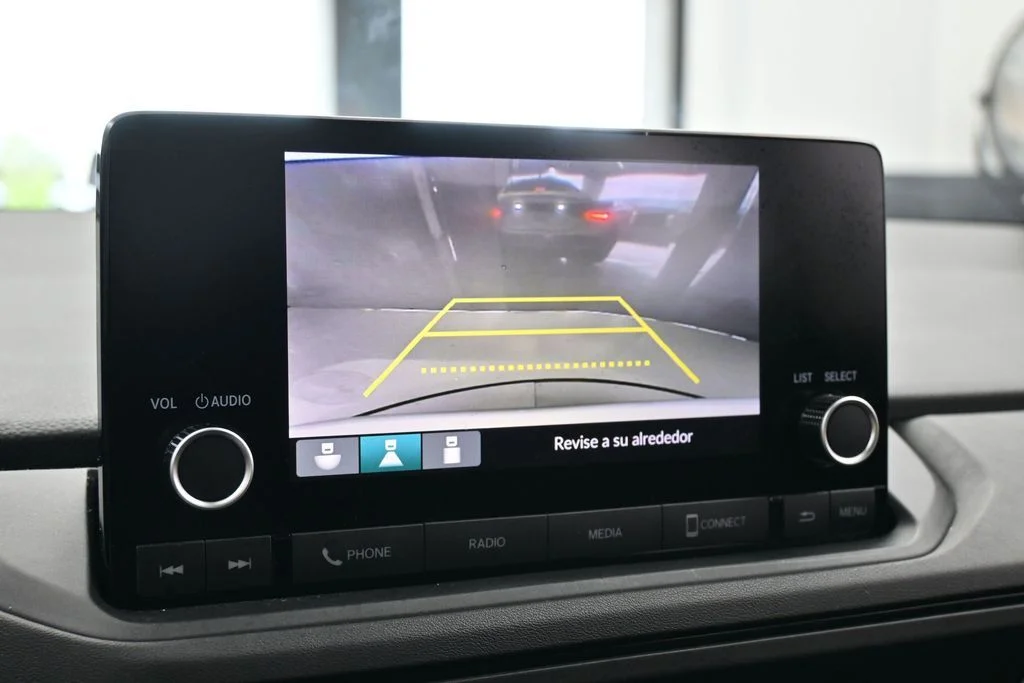 Used 2024 Silver Honda LX image 17