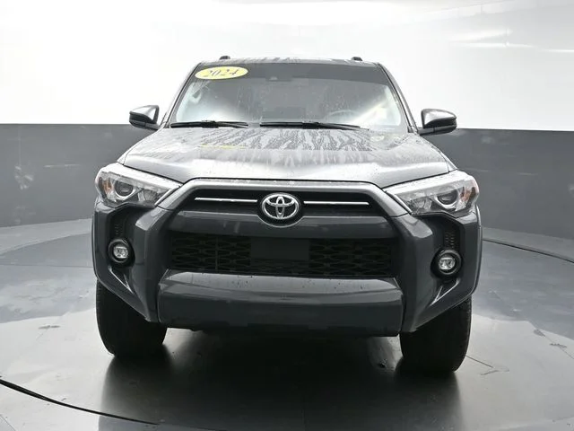 Used 2024  Toyota SR5 image 2