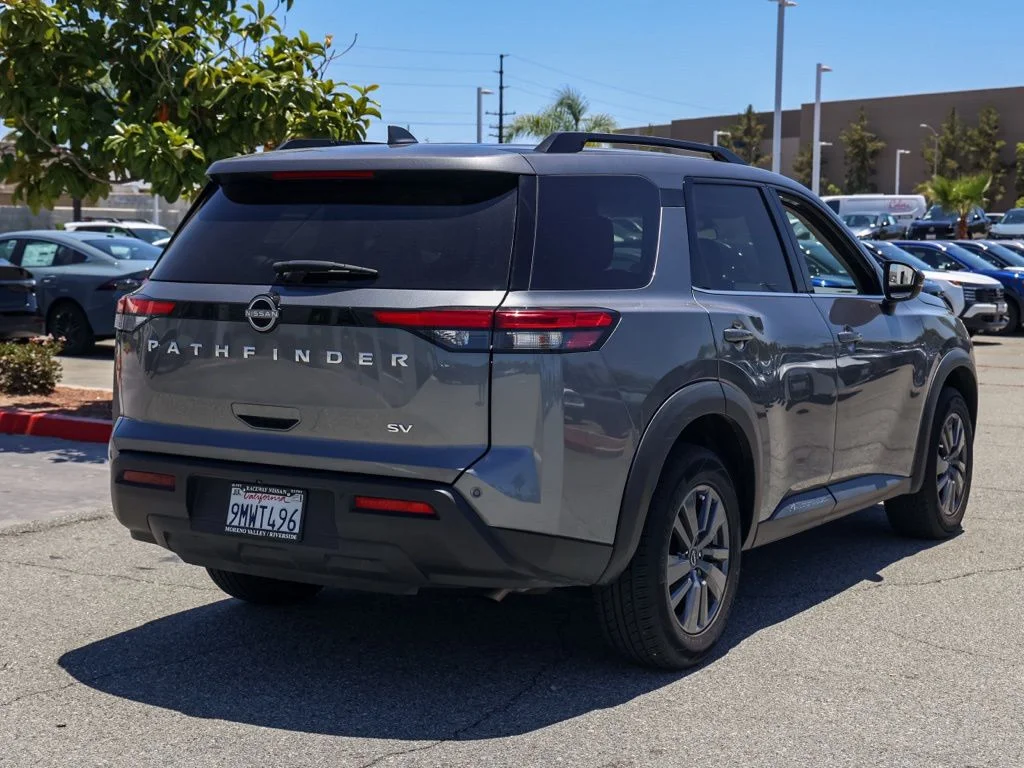 Used 2024 Gray Nissan SV image 3