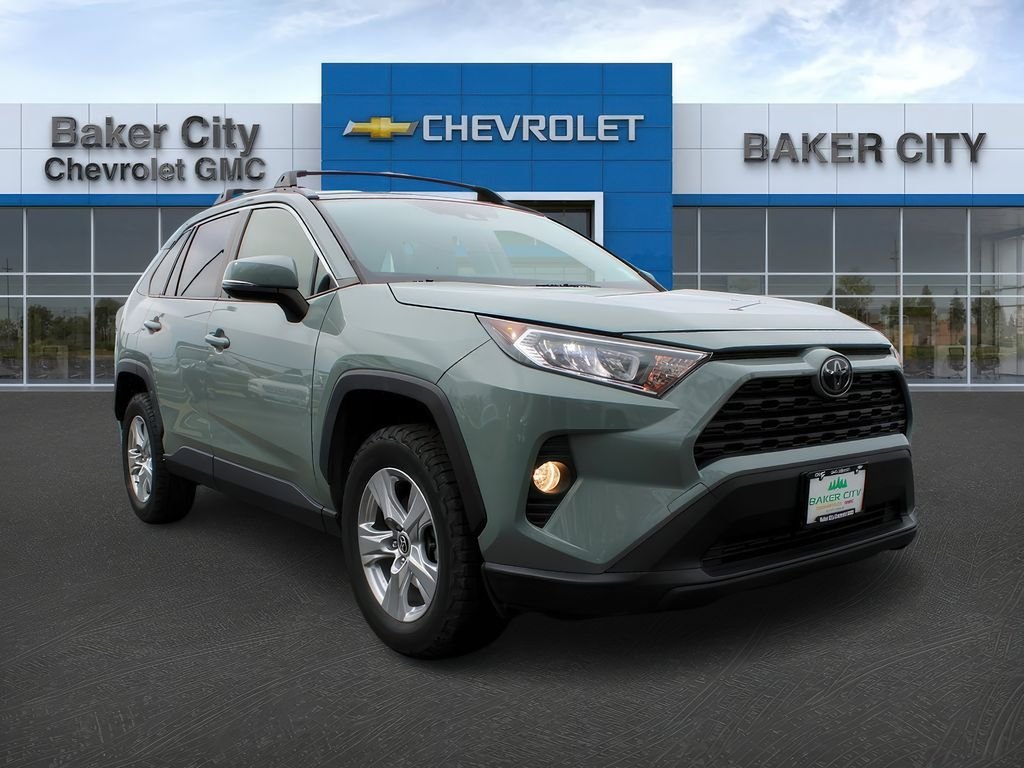 2020 Toyota RAV4 XLE