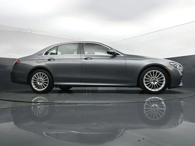 Used 2023  Mercedes-Benz E 350 image 31