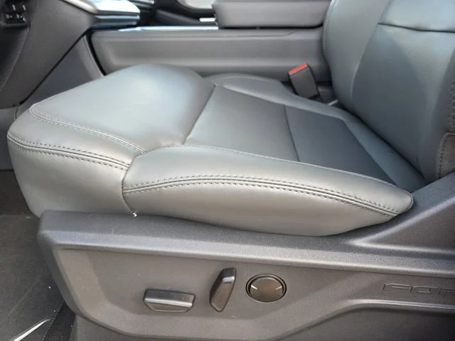 New 2026 Dark Matter Gray Metallic Ford Active image 32