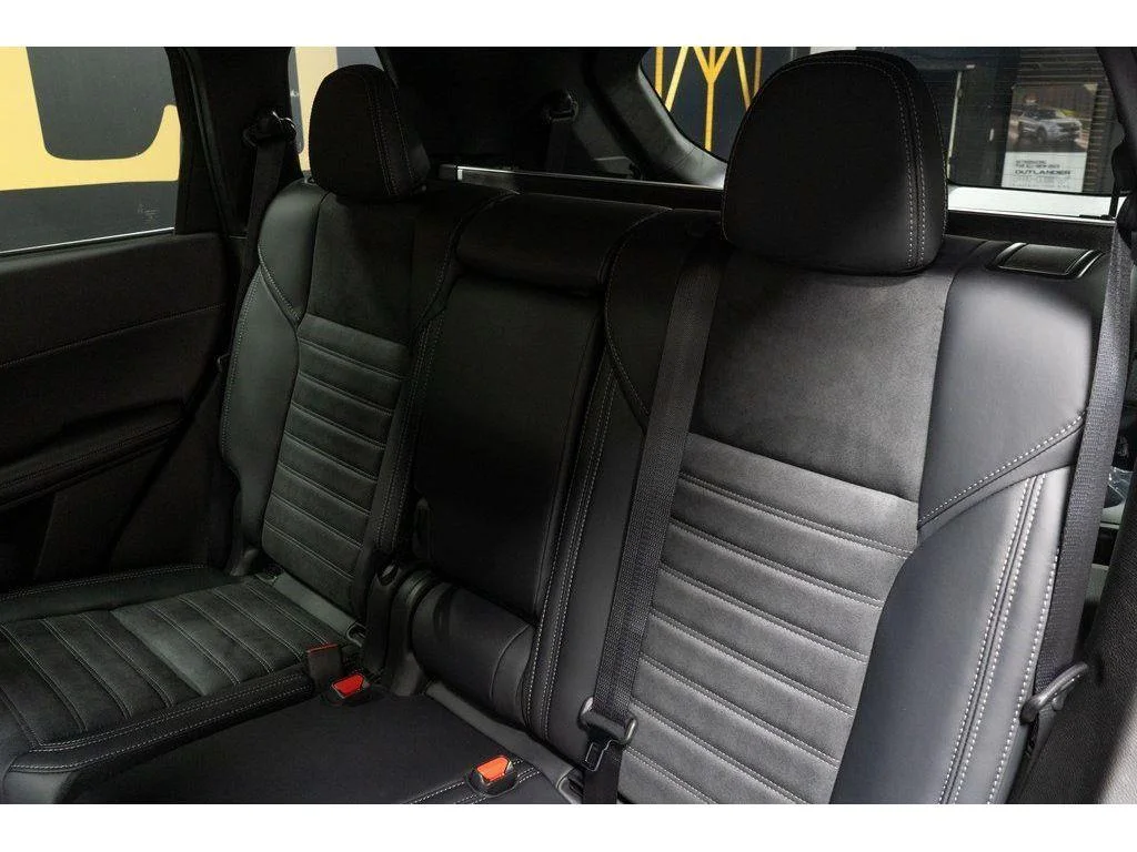 2026 Mitsubishi Outlander SE - Photo 23