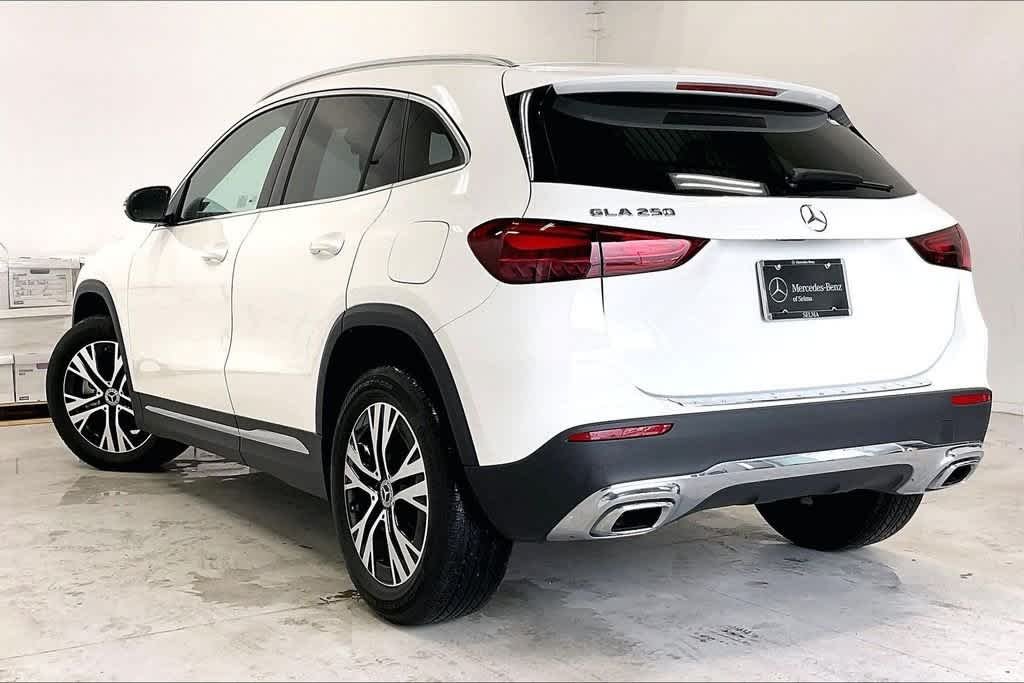 Certified Used 2026 Polar White Mercedes-Benz GLA 250 image 11