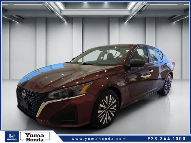 Used 2024 Red Nissan 2.5 SV image 1