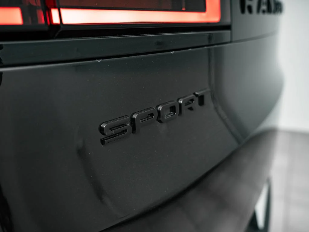New 2026 Santorini Black Land Rover SE image 20