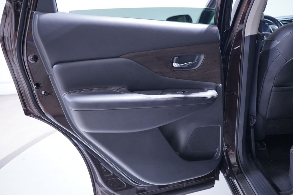 Used 2022 Almond Pearl Nissan Platinum image 15
