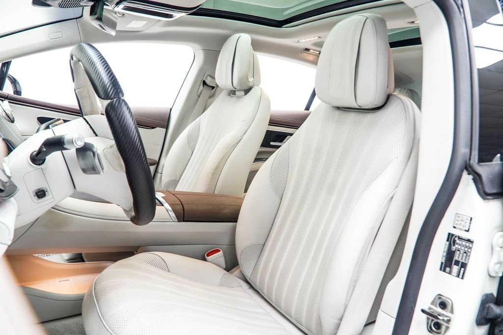 Used 2023 White Mercedes-Benz 580 image 43