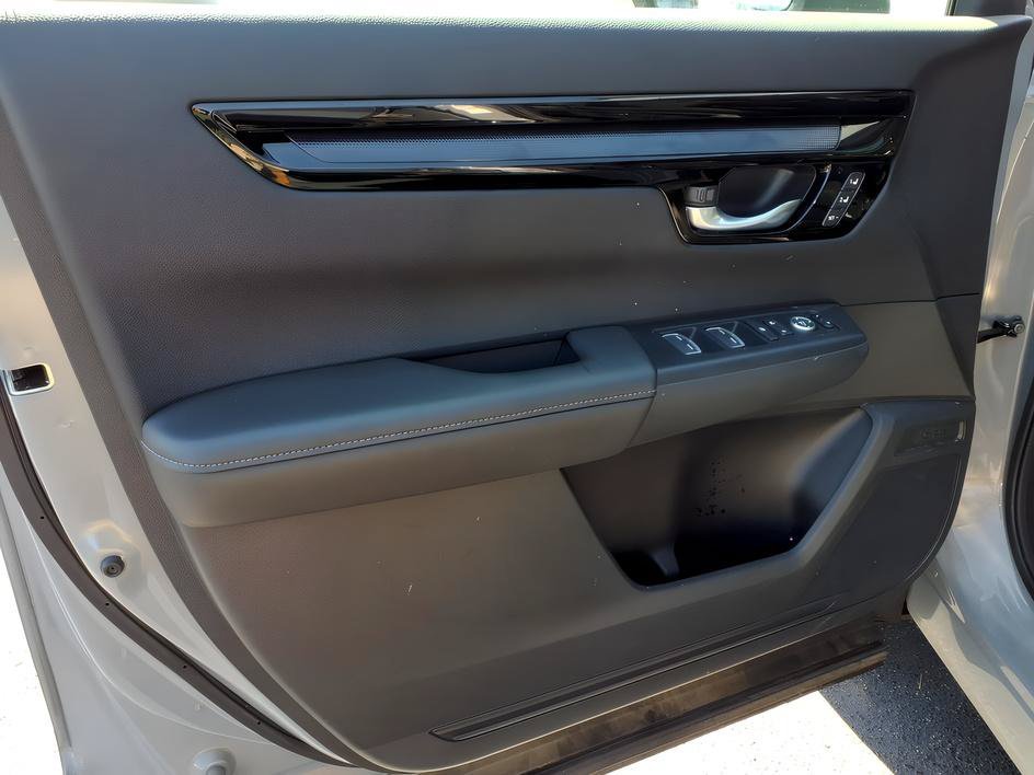 Used 2024 Urban Gray Pearl Honda EX-L image 18