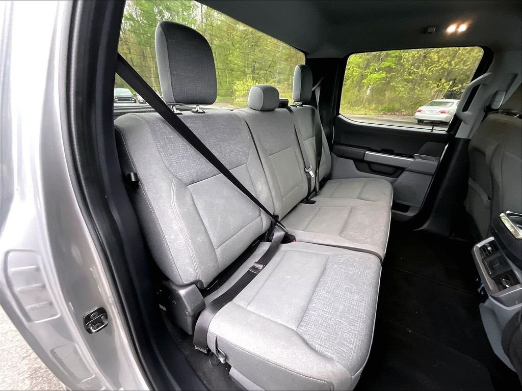 Used 2024 Silver Ford XLT image 19