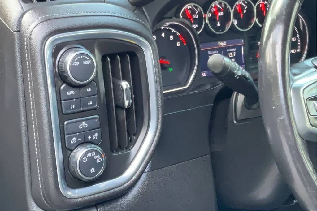 Used 2021 Black Chevrolet LT image 46
