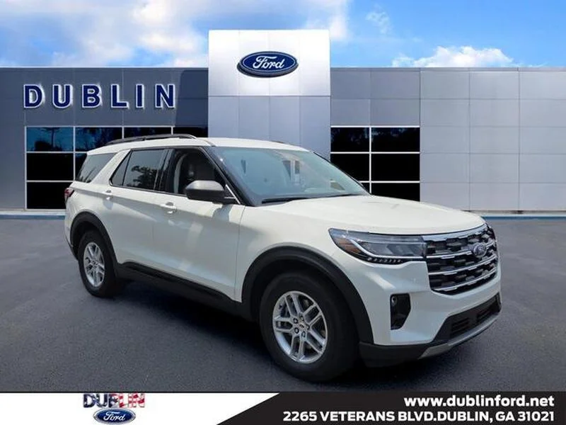 New 2026 Star White Metallic Tri-Coat Ford Active image 1
