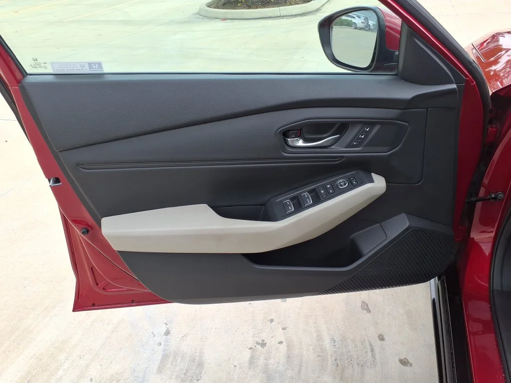 Used 2024 Red Honda EX-L image 11