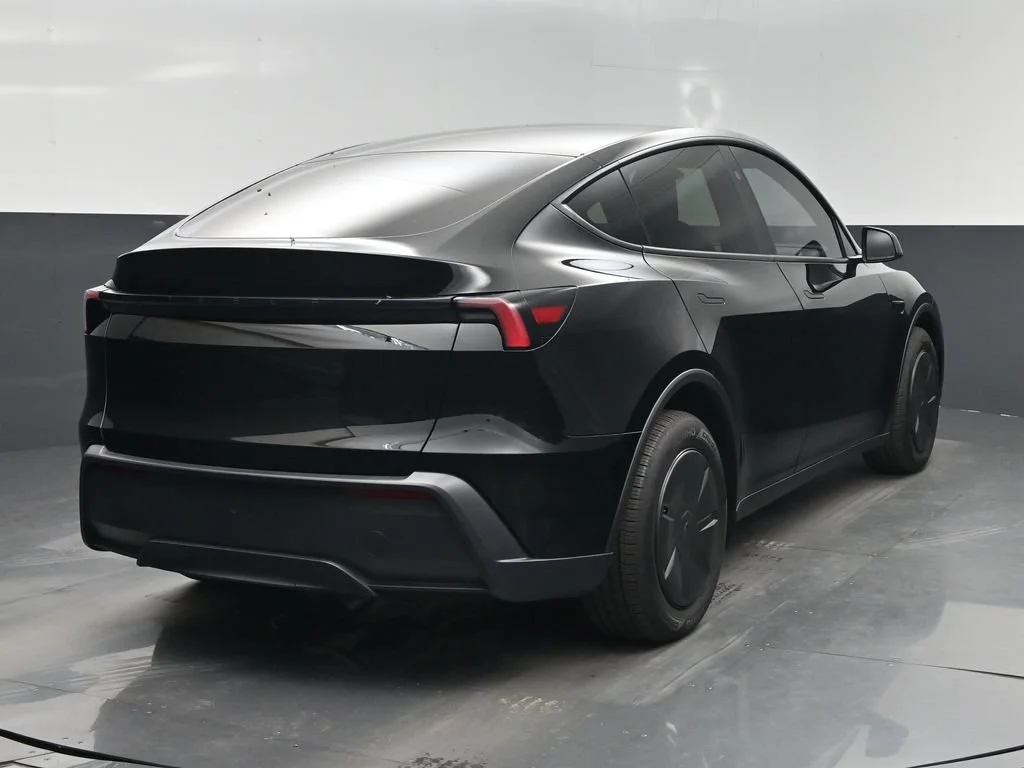 Used 2026 Black Tesla Premium image 28
