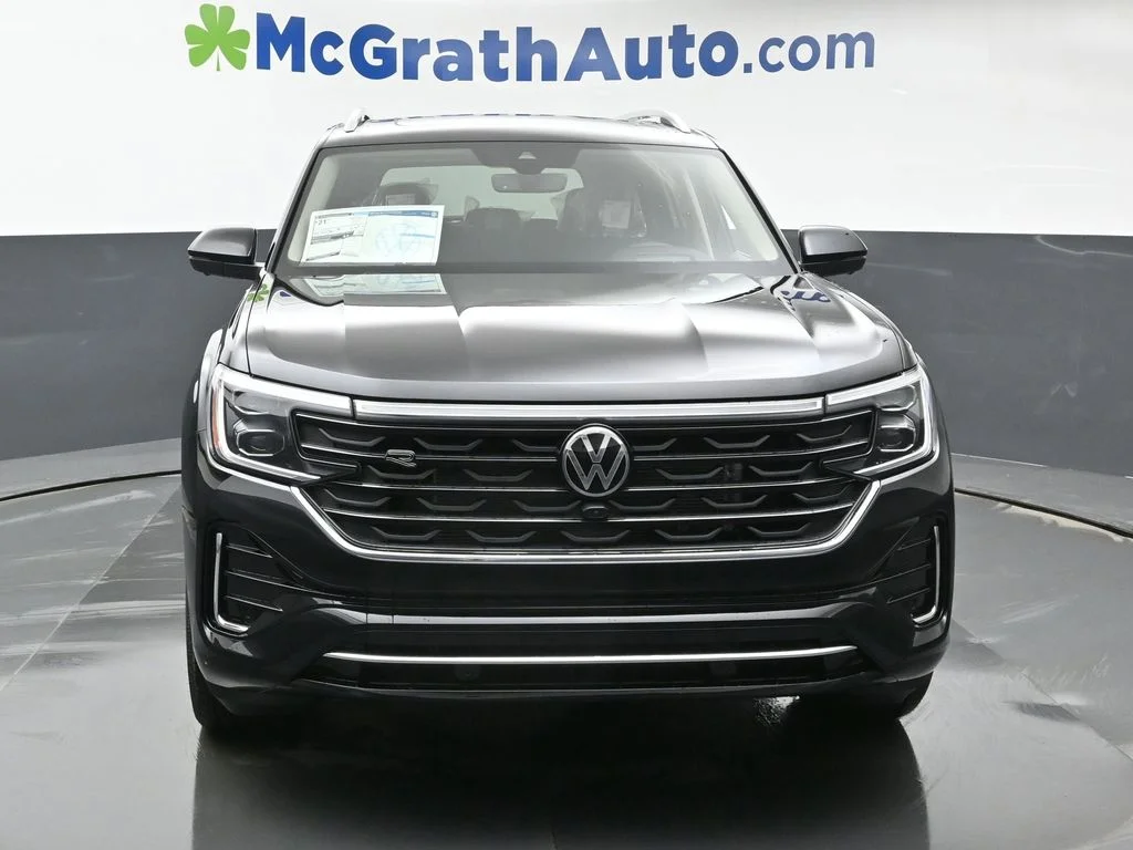 New 2026 Deep Black Pearl Volkswagen 2.0T SEL Premium R-Line image 4
