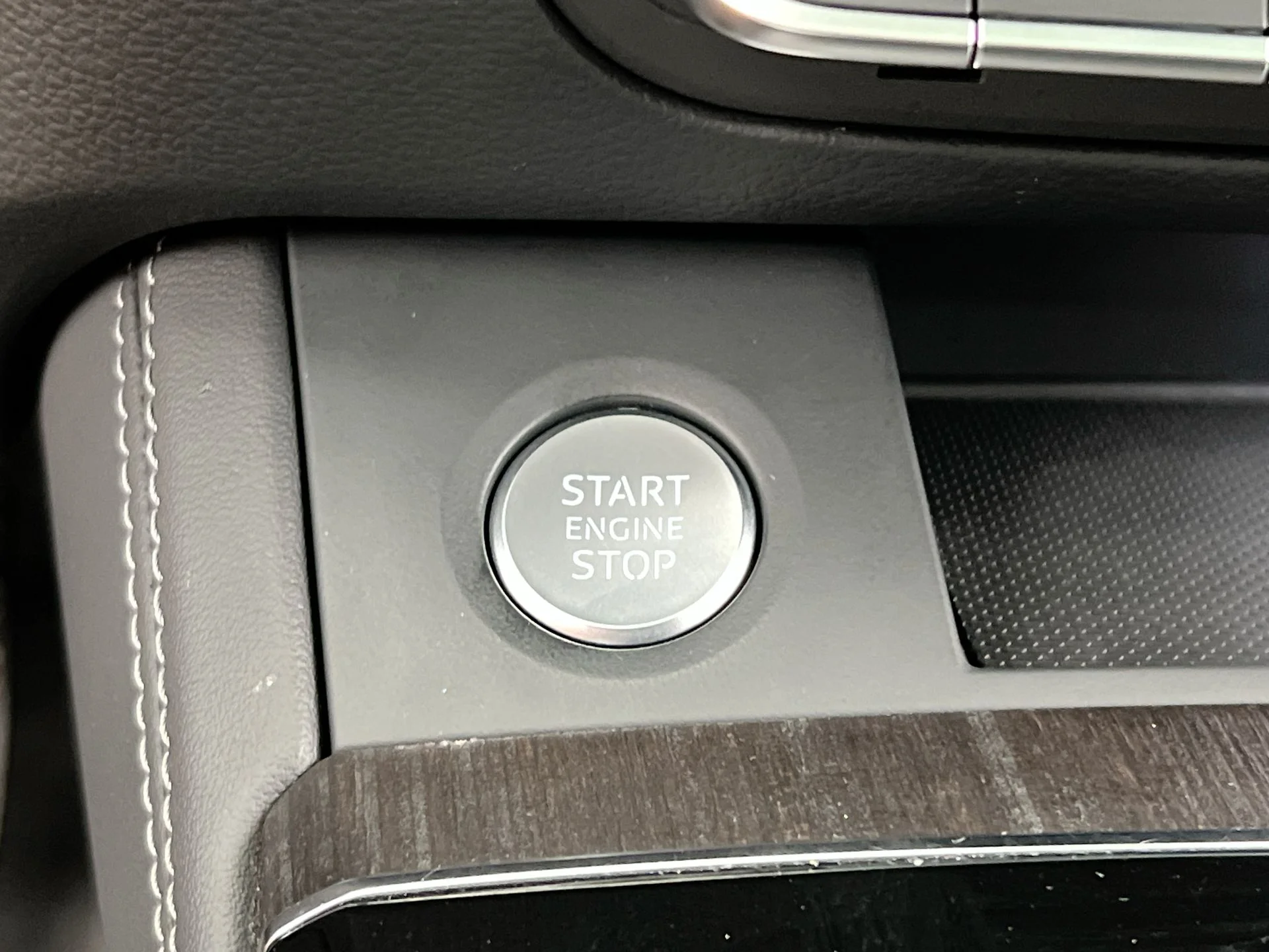 Used 2024 Silver Audi 45 S line Premium image 37