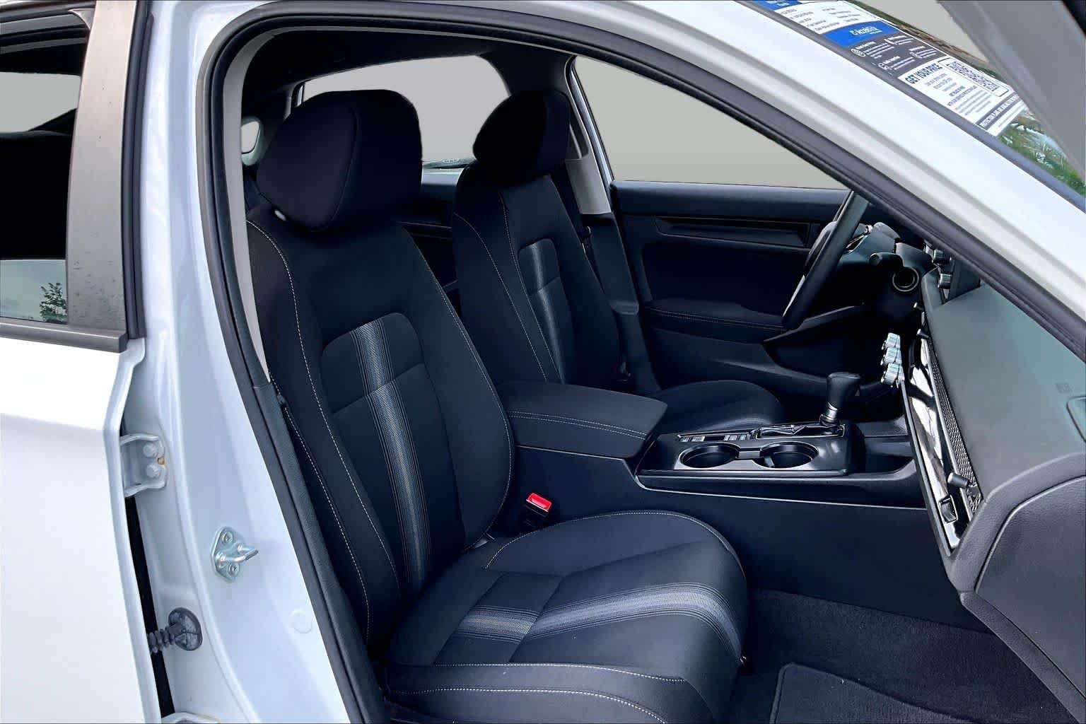 2023 Honda Civic Hatchback LX - Photo 9