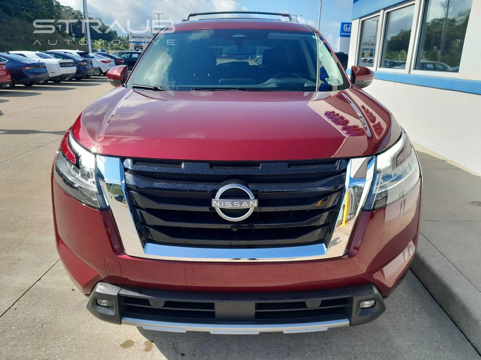 Used 2022 Scarlet Ember Tintcoat Nissan Platinum image 4