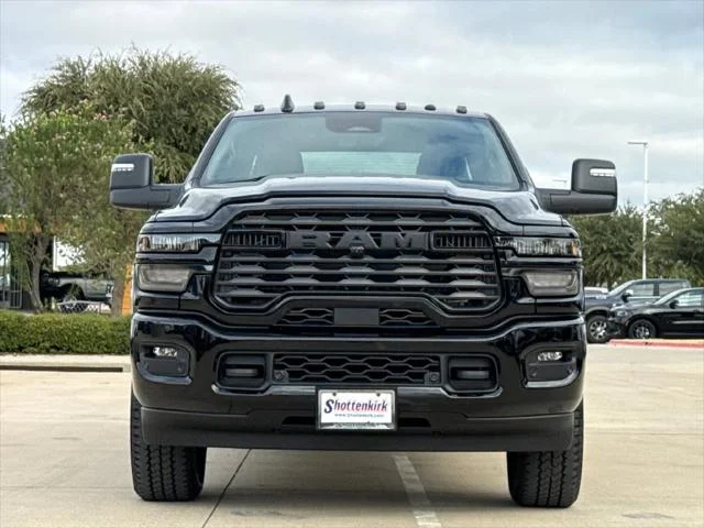 New 2027 Diamond Black Crystal Pearl-Coat Exterior Paint RAM LONE STAR image 2