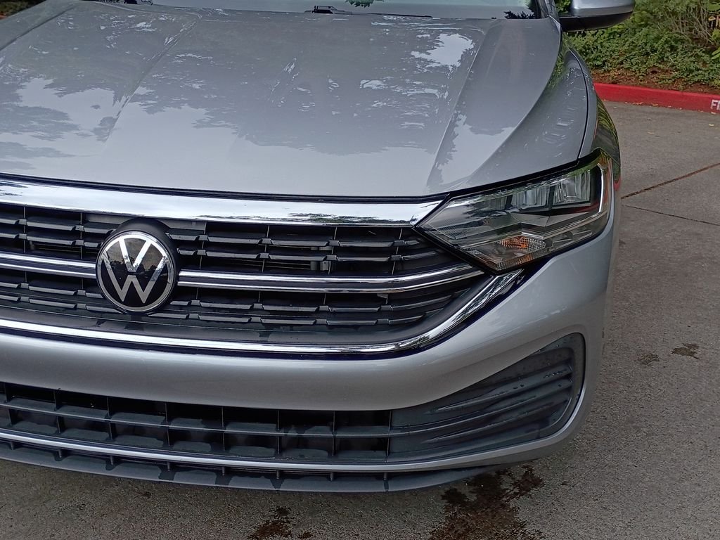 Used 2022 Silver Volkswagen 1.5T SE image 10