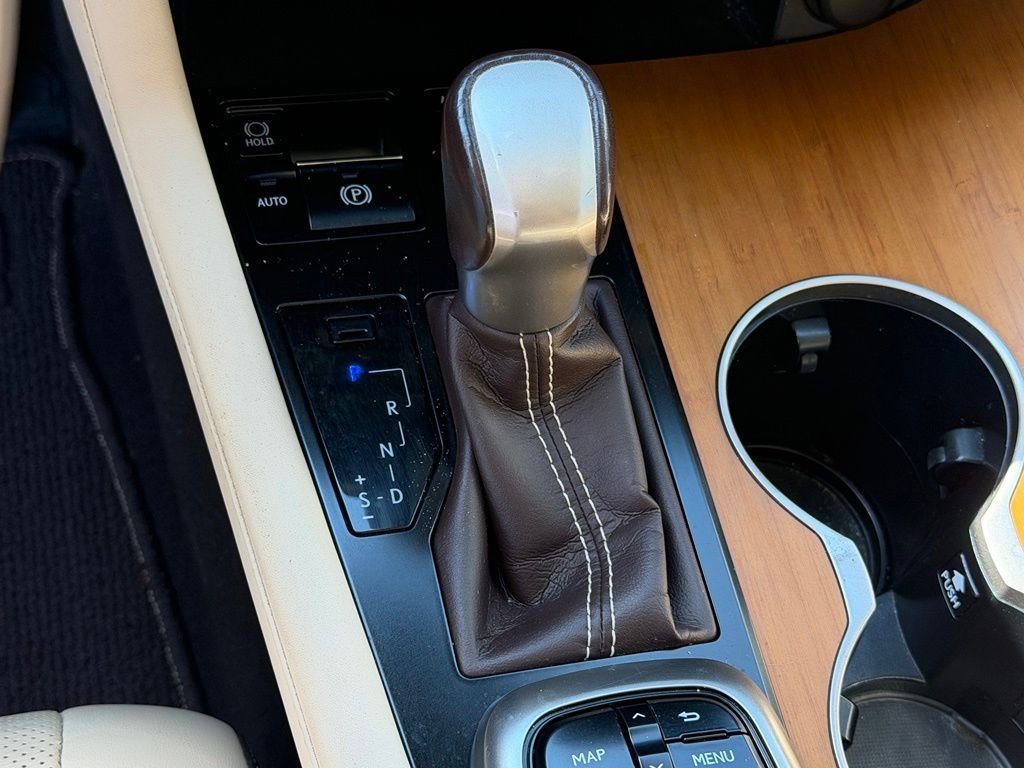 Used 2019 Beige Lexus 350 image 19