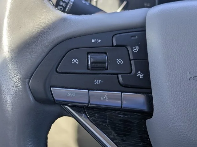 Certified Used 2020 Dark Mocha Metallic Cadillac Premium Luxury image 26
