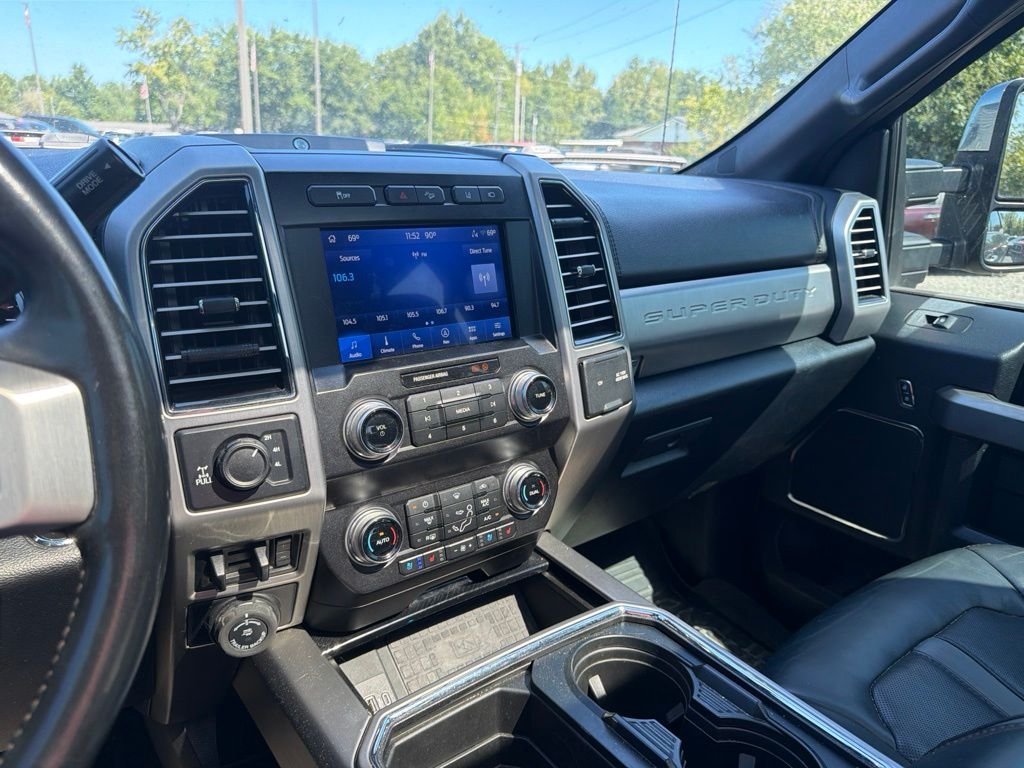 Used 2020 Magnetic Ford Platinum image 30