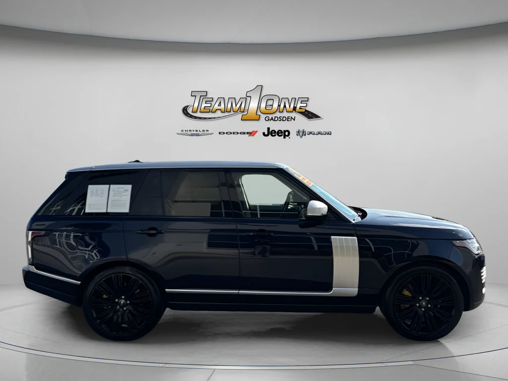 Used 2022 Santorini Black Metallic Land Rover Westminster image 10