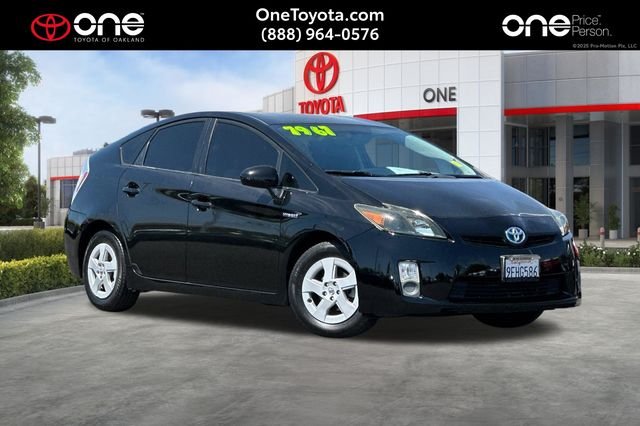2011 Toyota Prius IV's photo