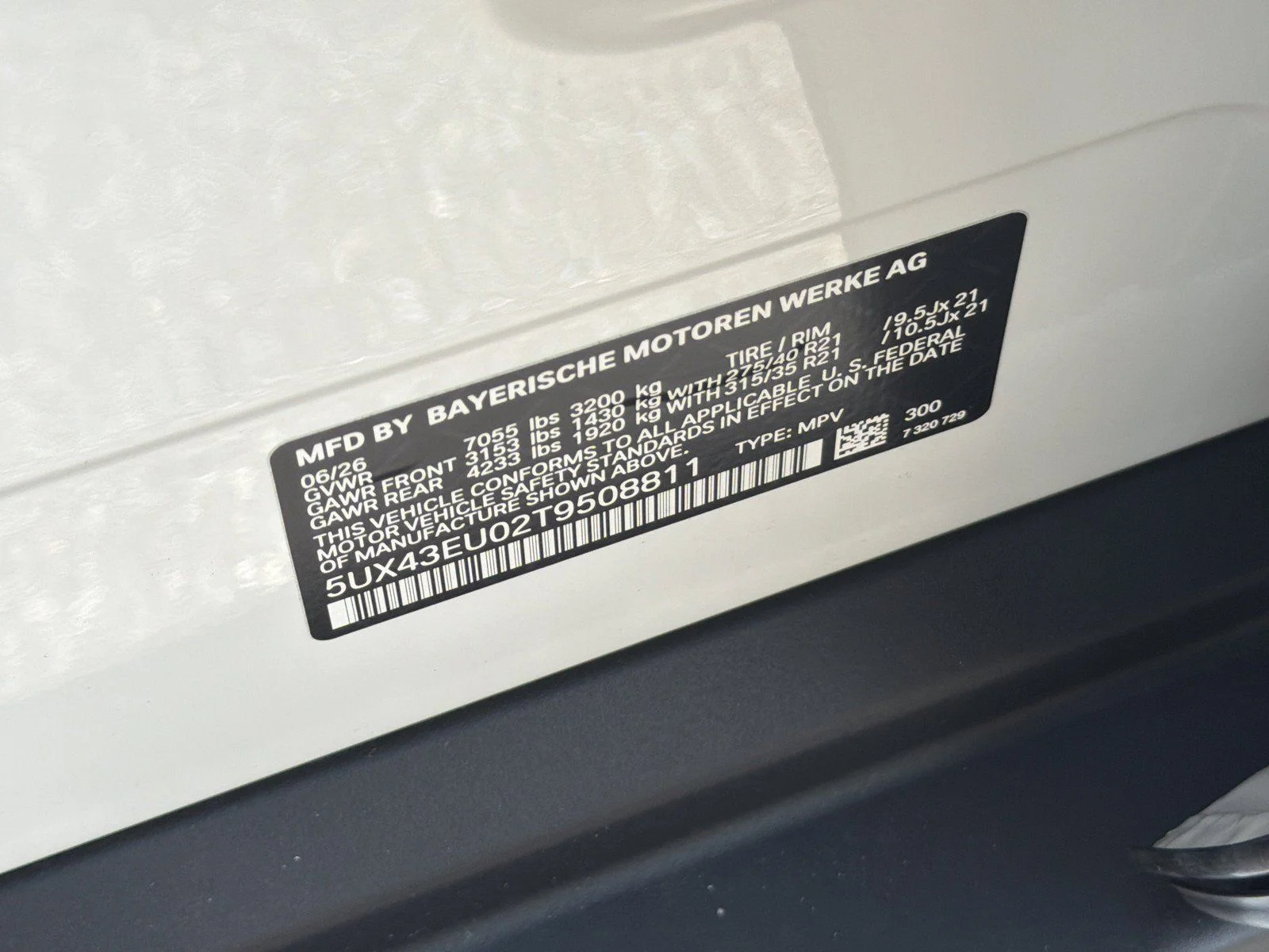 New 2026 Alpine White BMW xDrive50e image 41