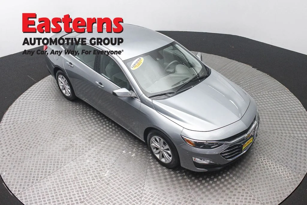 Used 2024 Gray Chevrolet LT image 3