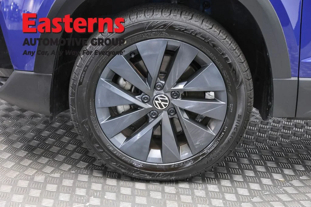 Used 2024 Gray Volkswagen 1.5T S image 30
