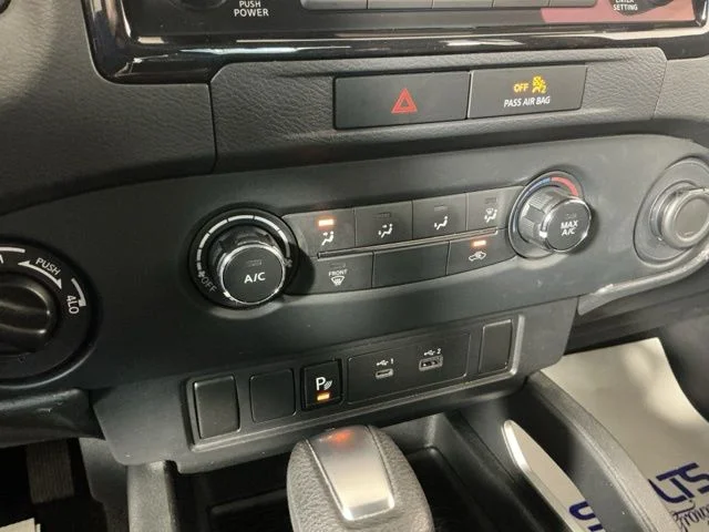 Used 2022 Red Nissan SV image 19