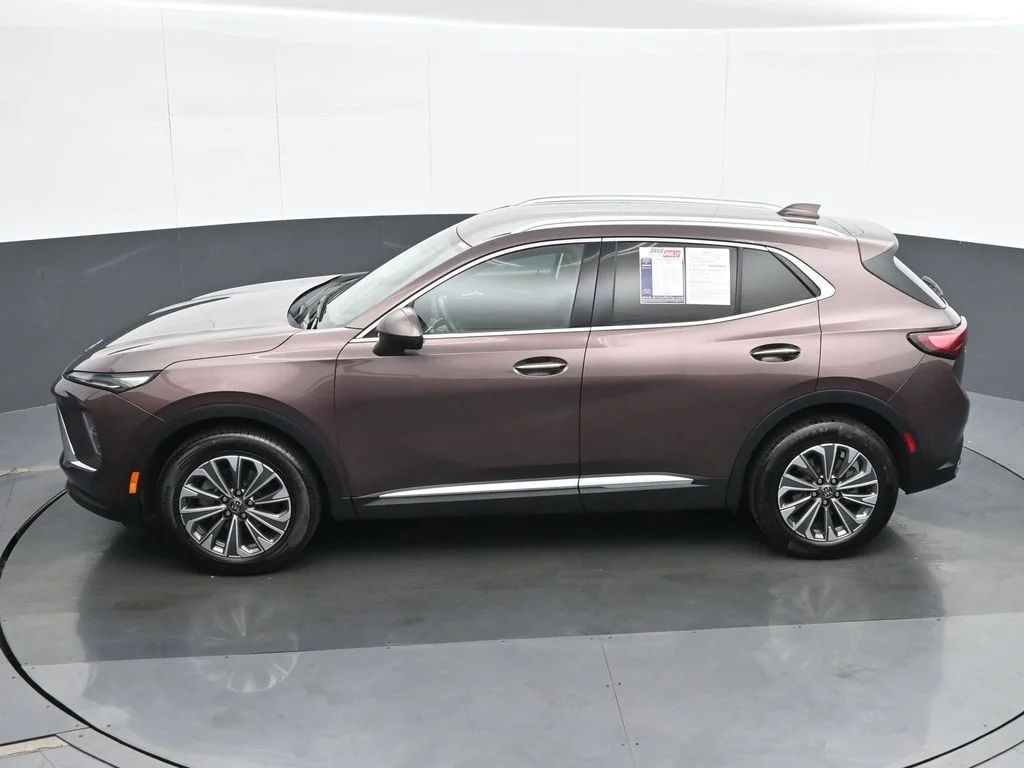 Used 2024 Purple Buick Preferred image 18