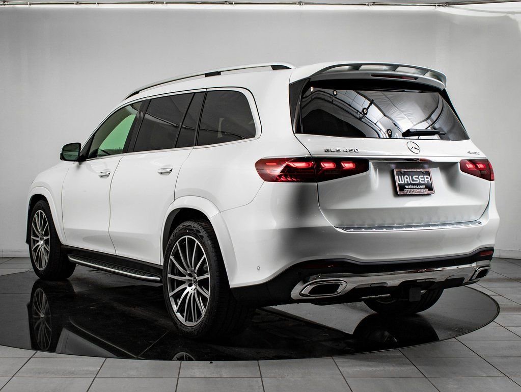 New 2026 MANUFAKTUR Moonlight White Metallic Mercedes-Benz GLS 450 image 11