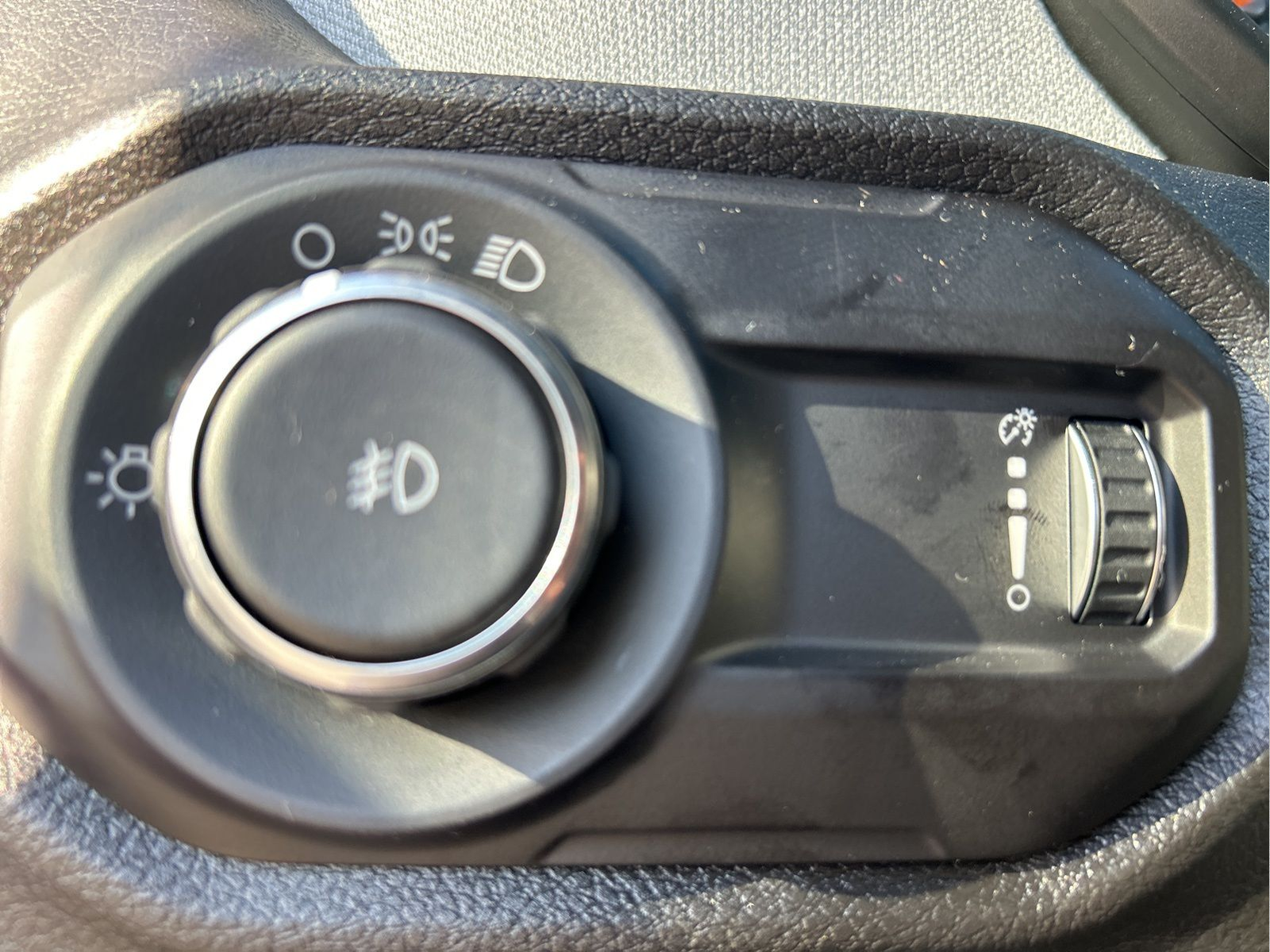 New 2026 Reign Exterior Paint Jeep Sport image 13