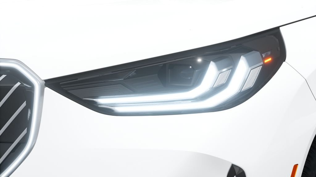 New 2026 Alpine White BMW 30 xDrive image 6