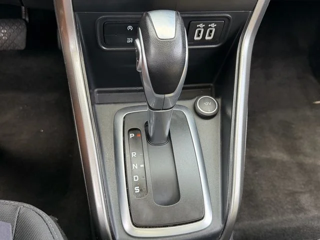 Used 2021 White Ford SE image 22