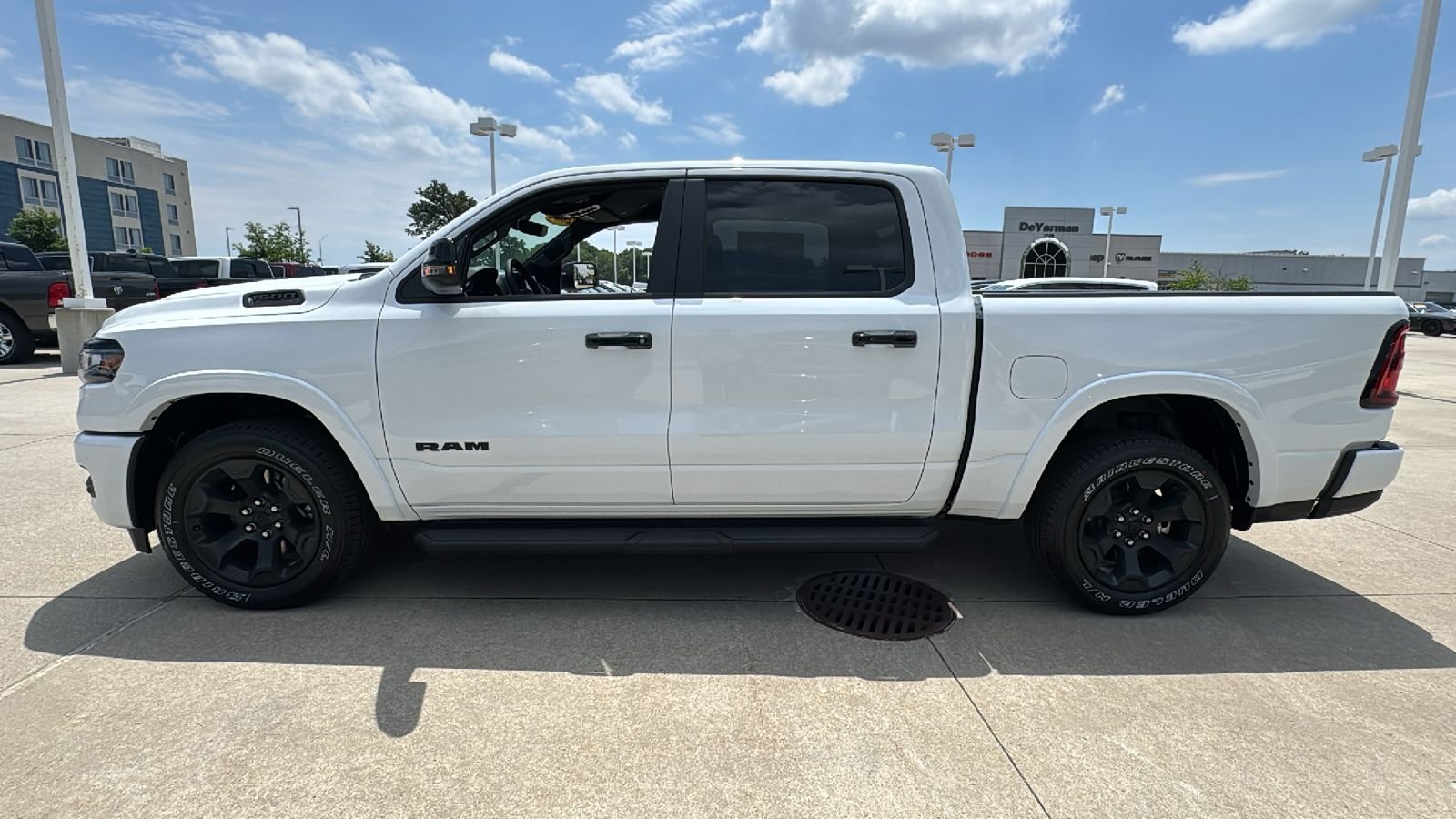 New 2026 Bright White Clearcoat RAM Big Horn/Lone Star image 8