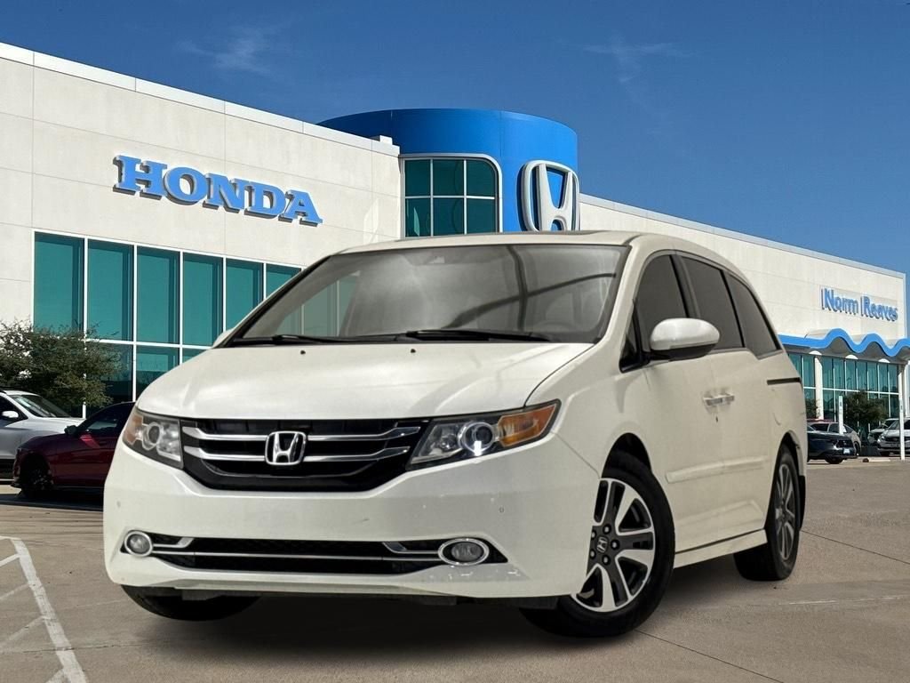 2016 Honda Odyssey Touring Elite's photo