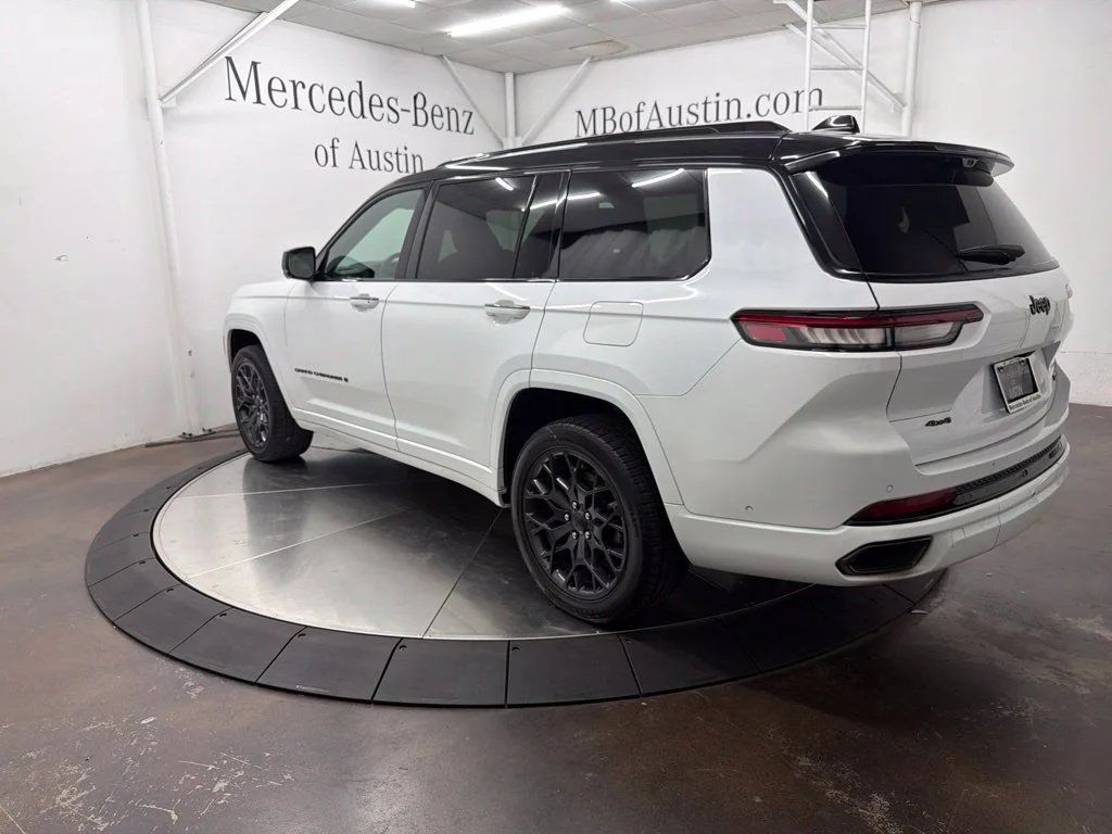 Used 2023 White Jeep Summit image 5