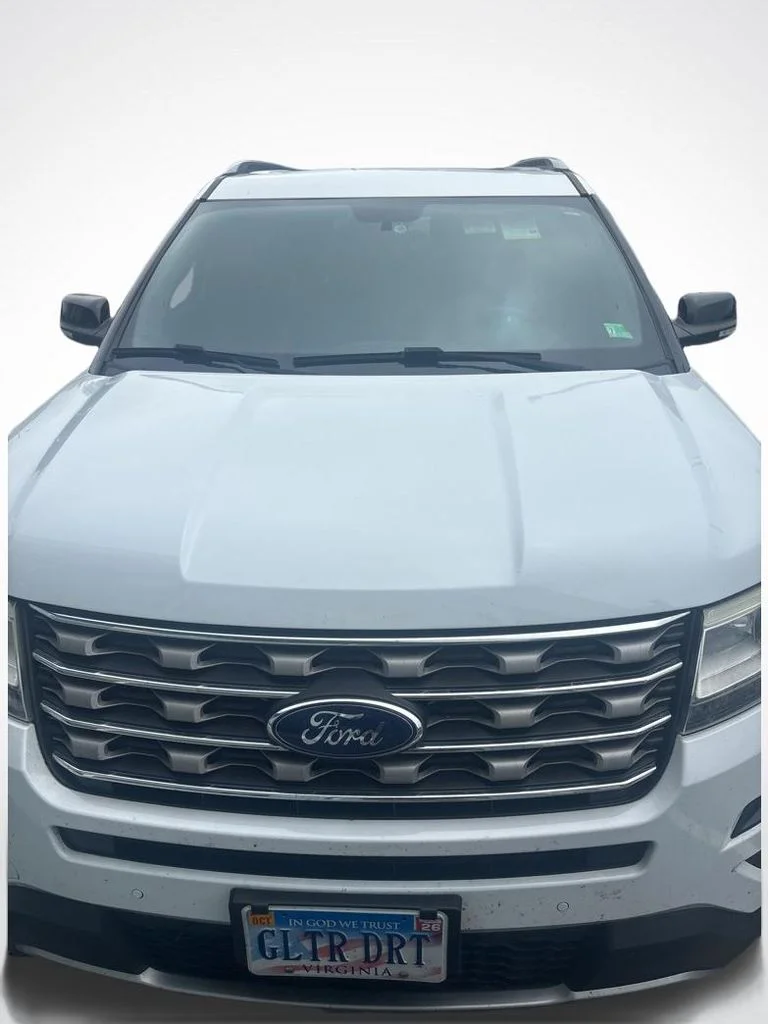 Used 2017 White Ford XLT image 7