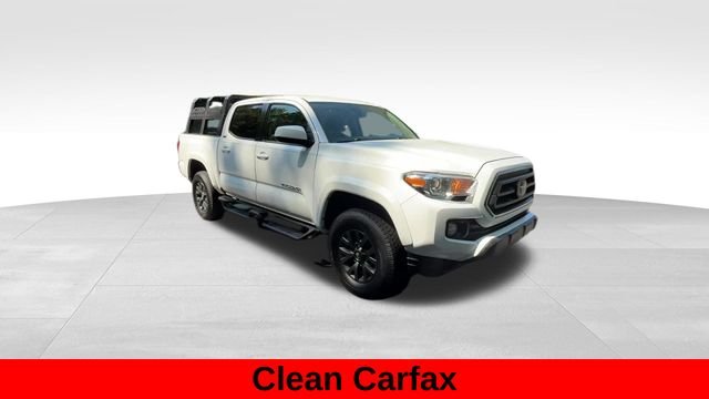Used 2021 White Toyota SR5 image 3