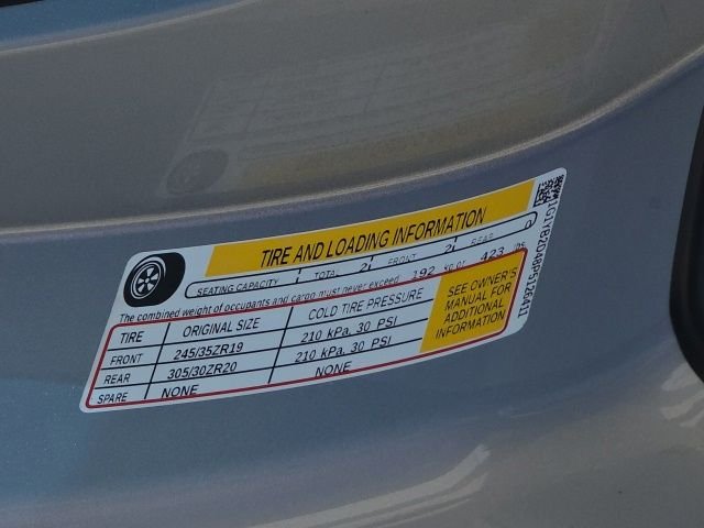 Used 2023 Silver Chevrolet Stingray image 33